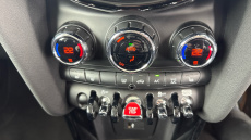 MINI Hatchback 1.5 Cooper Classic 3dr Auto Petrol Hatchback